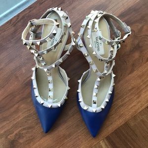 Valentino Garavani Rockstud Leather Pumps - NWOT